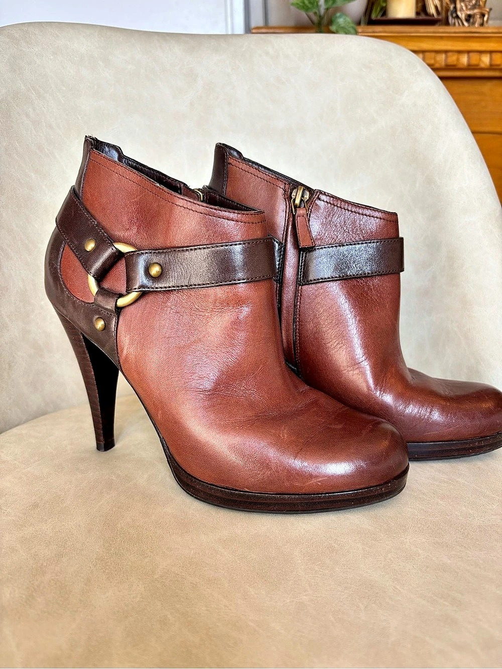Like new Cole Haan Strappy Leather Heeled Booties in Brown US 8